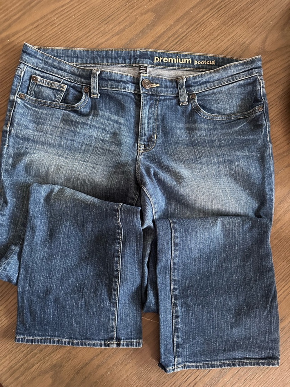 GAP Premium Bootcut Jeans in Dark Blue Wash